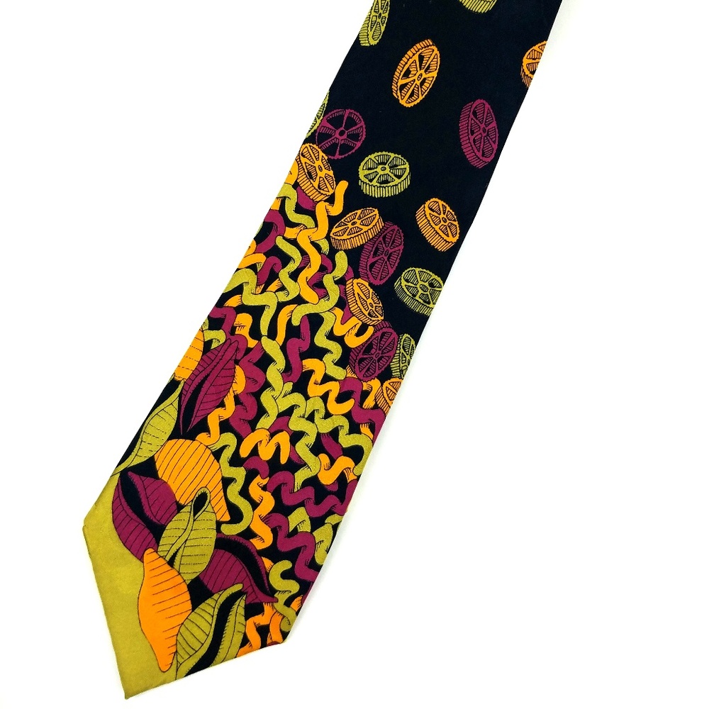 Nicole Miller 100% Silk Graphic "Pasta" Tie in EUC